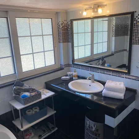 Sunny Garden Feriehus *