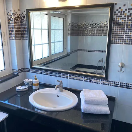 Feriehus Sunny Garden *